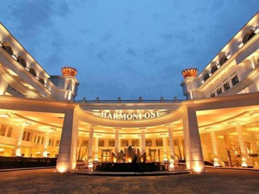 Harmoni One Convention Hotel & Service Apartments