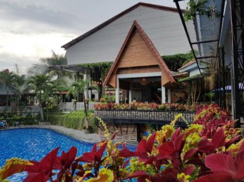 Bukit Daun Hotel and Resort