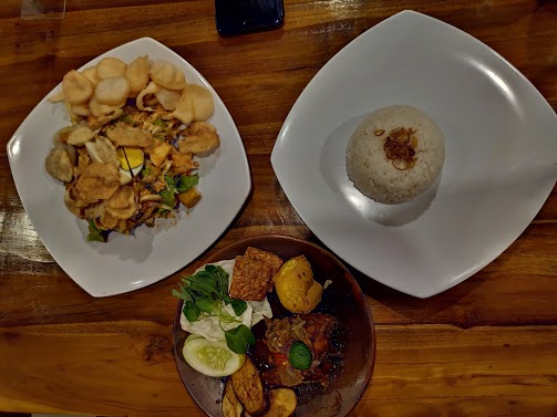 Mamayou Kuliner Khas Bandung
