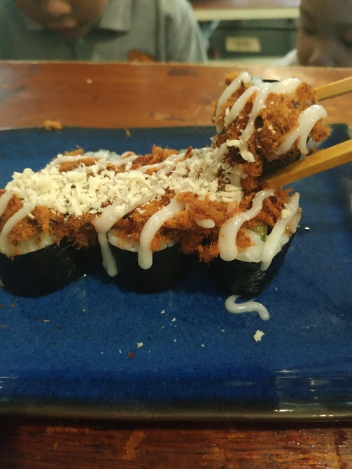Sewa Motor di Jogja untuk Makan ke Sushi Story