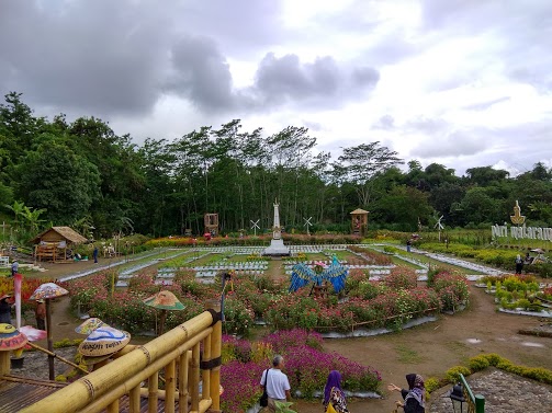 Taman Bunga Puri Mataram